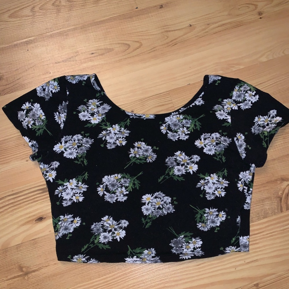 Nollie Crop Top